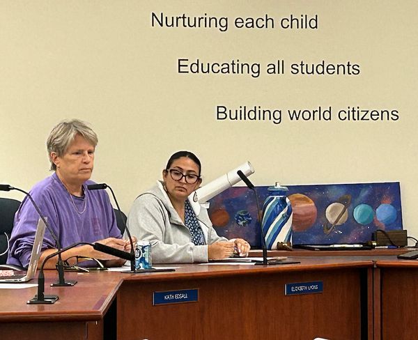 ELPS Board Plans for Fink Replacement, Hears Public Concerns about Suspended Teacher