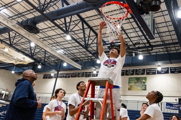 View the Scenes of Celebration After ELHS Basketball's State Title and Read Mayor George Brookover’s Letter to the Team